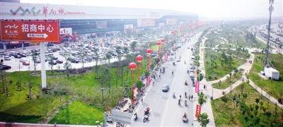 新郑龙湖镇爆料事件最新,真相与争议交织的社区冲突揭秘 第2张 新郑龙湖镇爆料事件最新,真相与争议交织的社区冲突揭秘 第2张