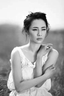 《白百合》在线观看,揭开尘封往事,探寻爱情与背叛的真相 第2张 《白百合》在线观看,揭开尘封往事,探寻爱情与背叛的真相 第2张