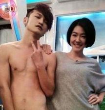 吃瓜网红和男模亲嘴,吃瓜群众热议现场
